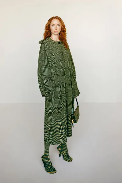 Look 3